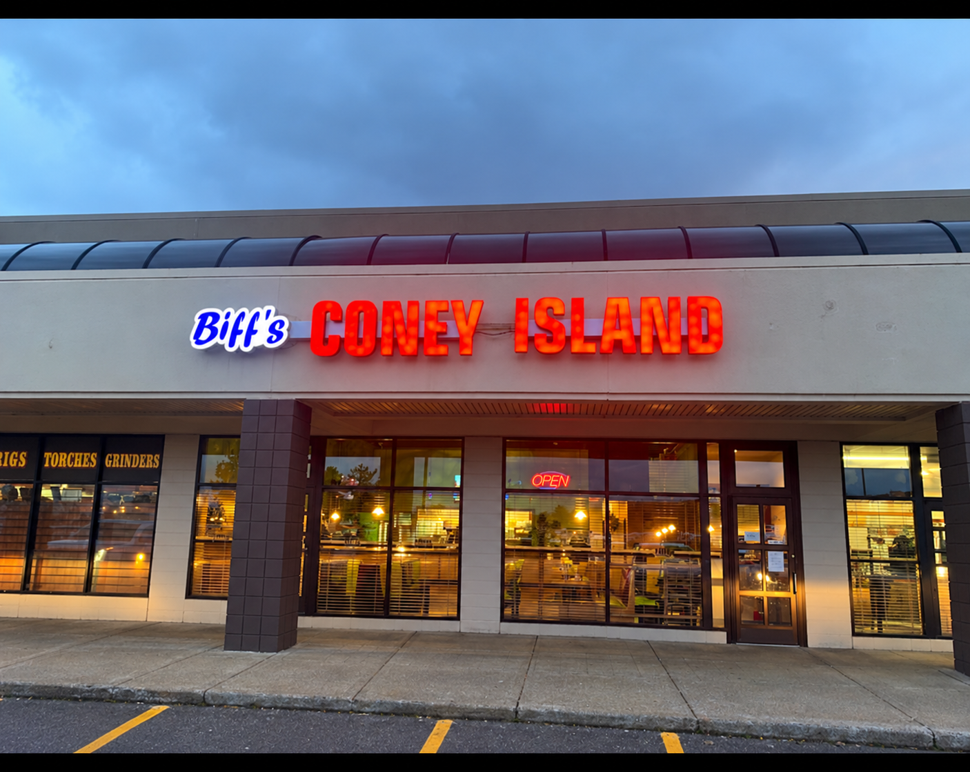 Biff’s Coney Island storefront on Union Lake Road